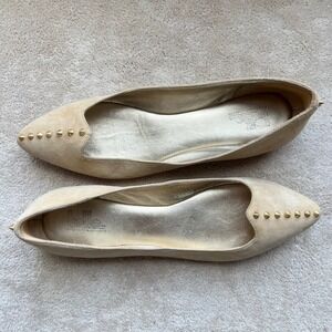 Belle‎ Sigerson Morrison Varsha Women 9 Nude Suede Gold Studs Pointed Toe Flat
